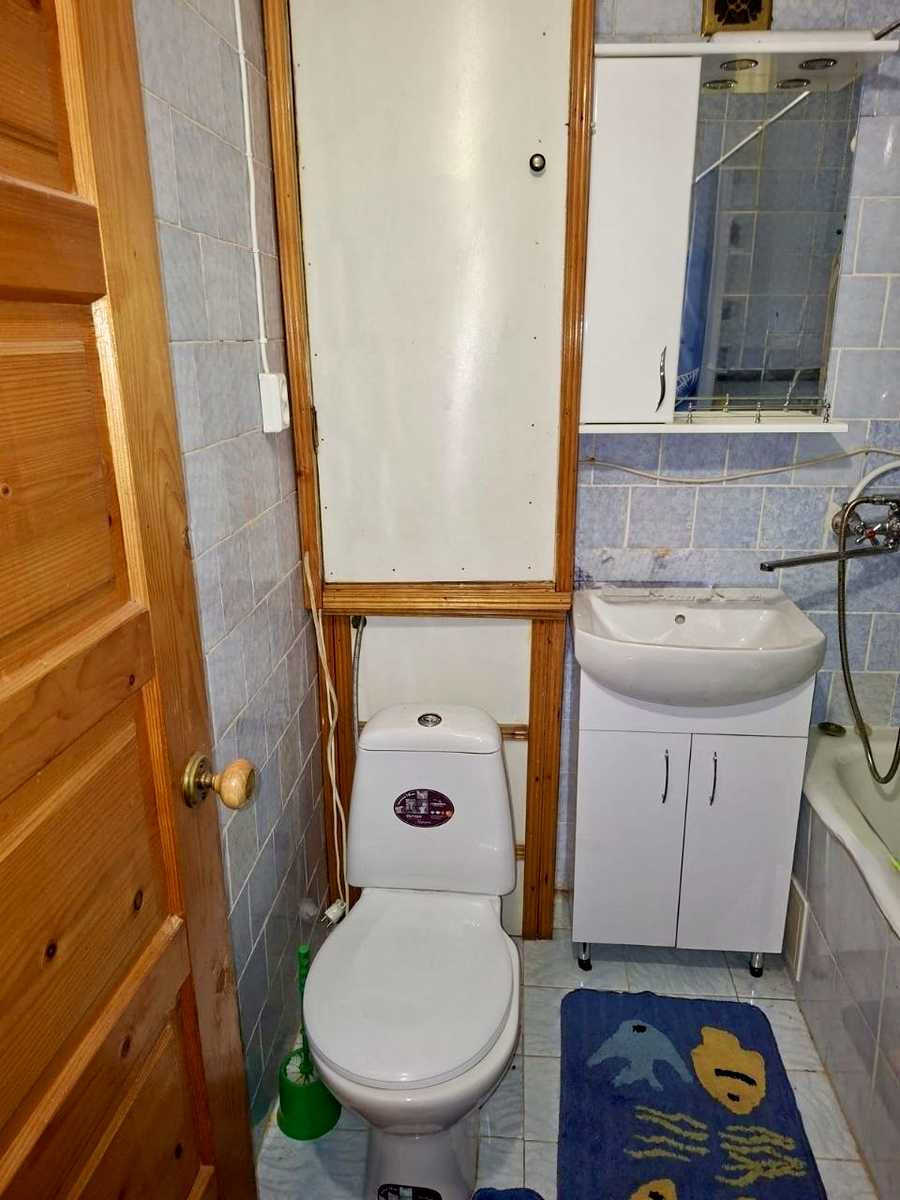 1874612861094298