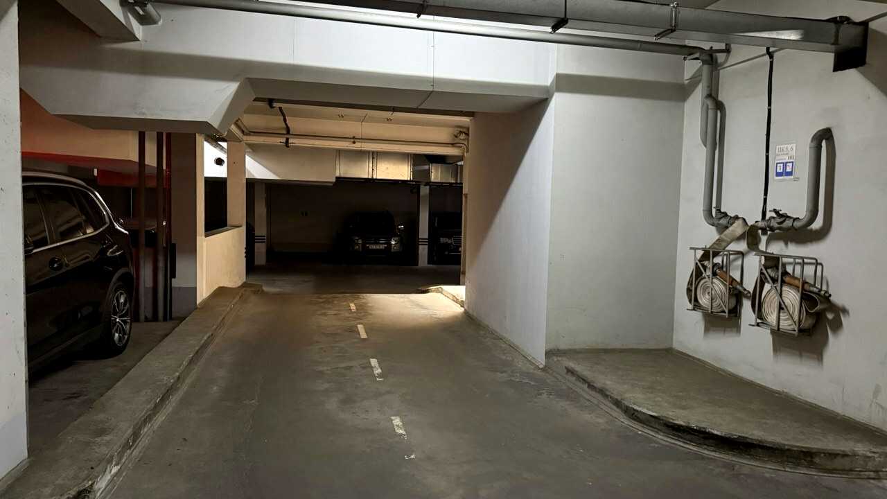 1874660376977380
