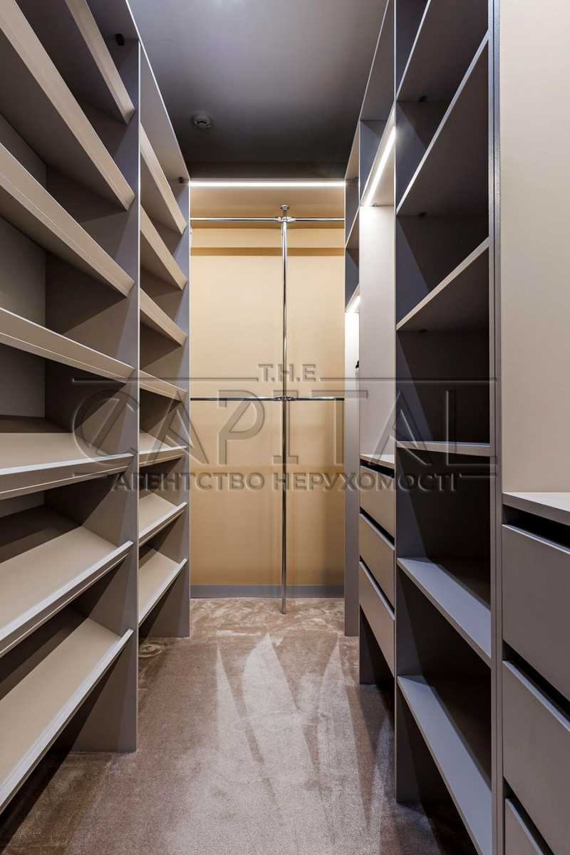 1874660892632831