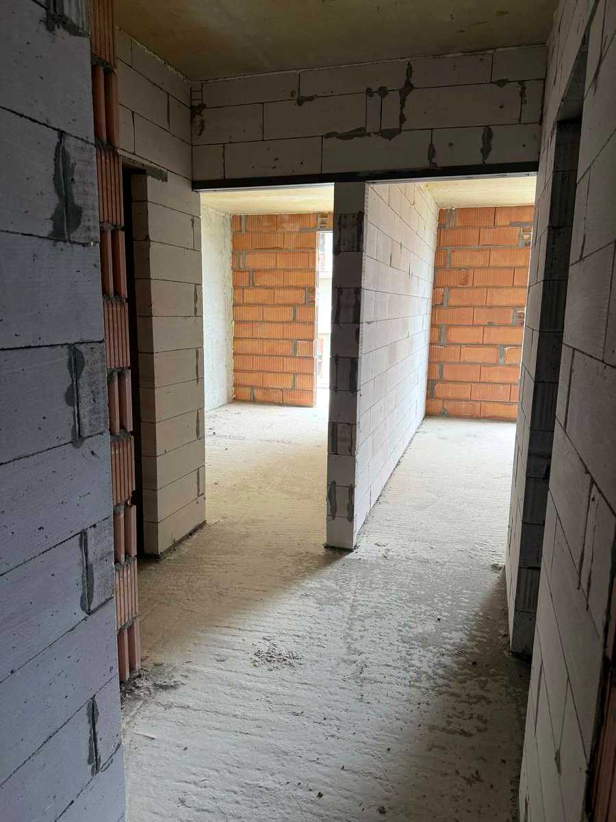 1874665186933518
