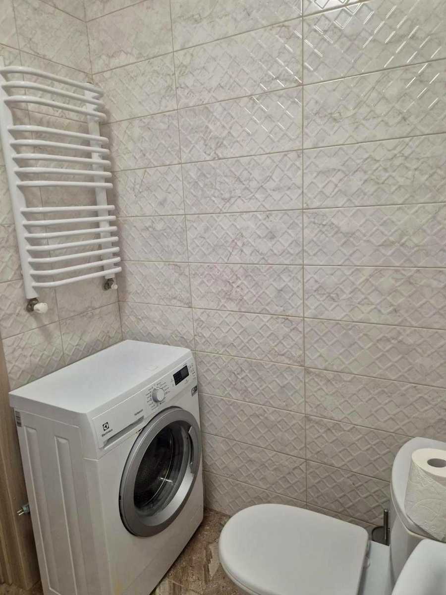 1874666337868185