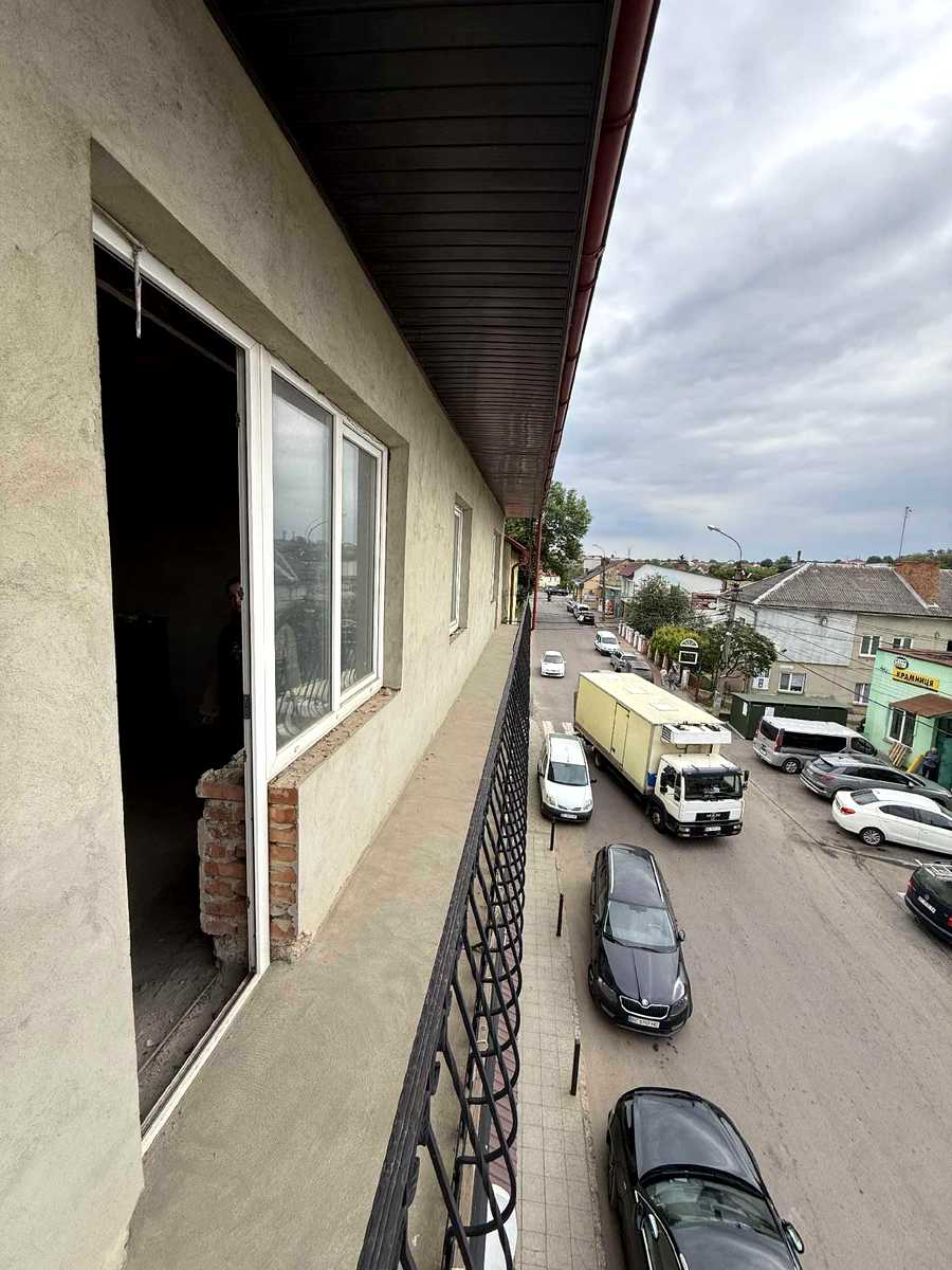 1874666360605635