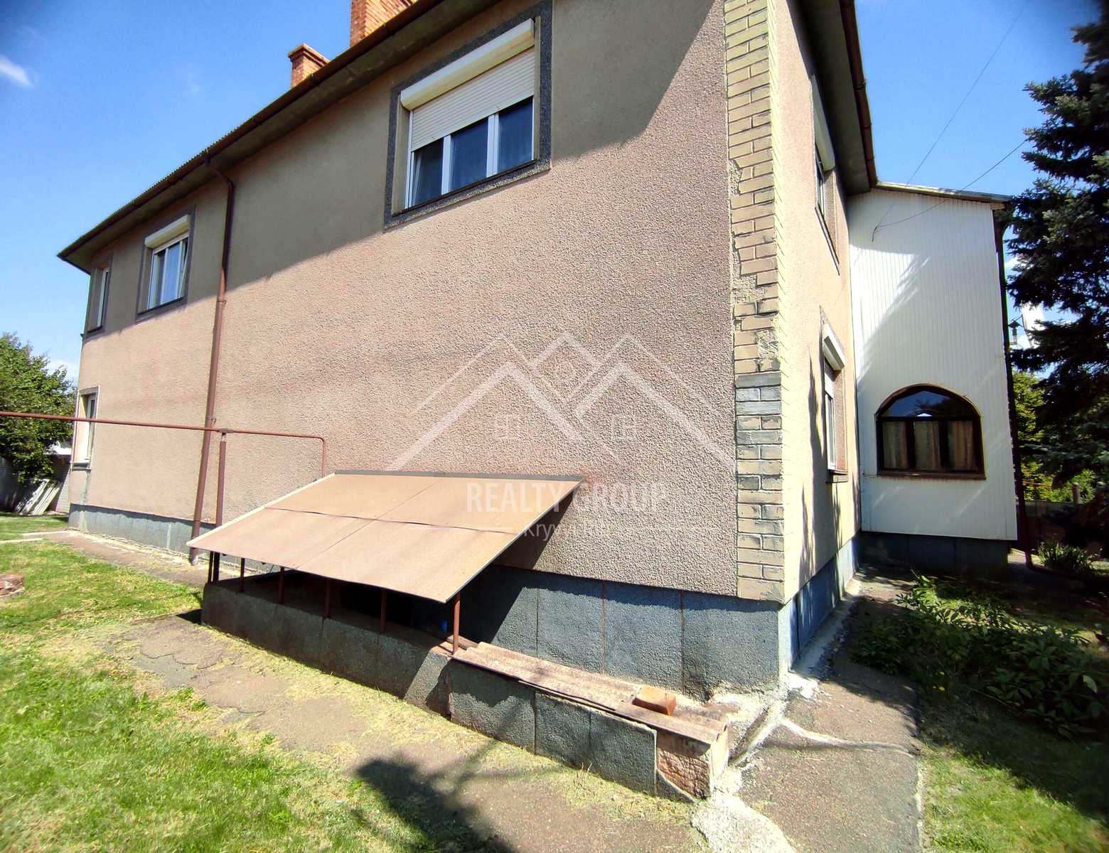 1874667559111428