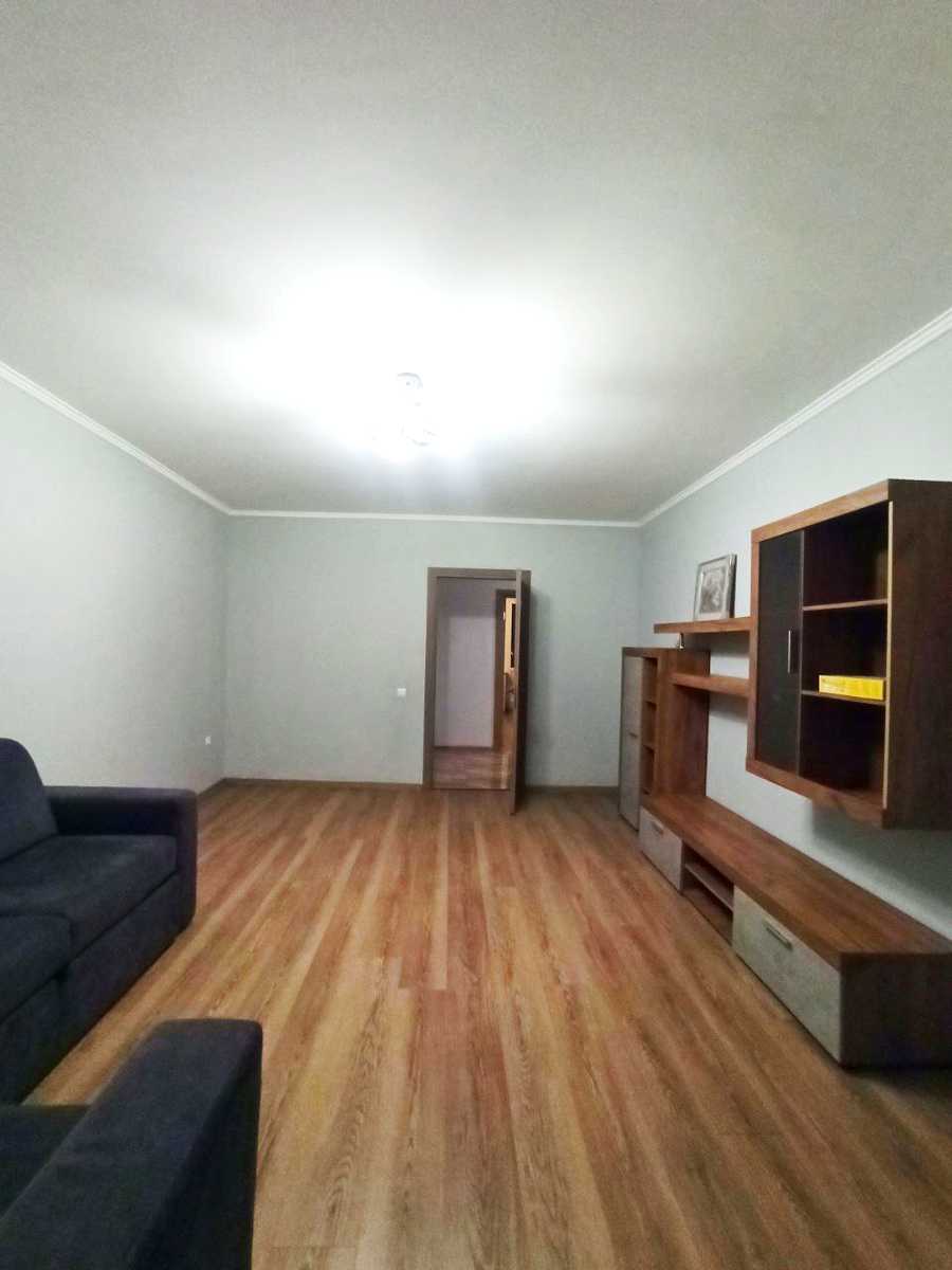 1874668295727421