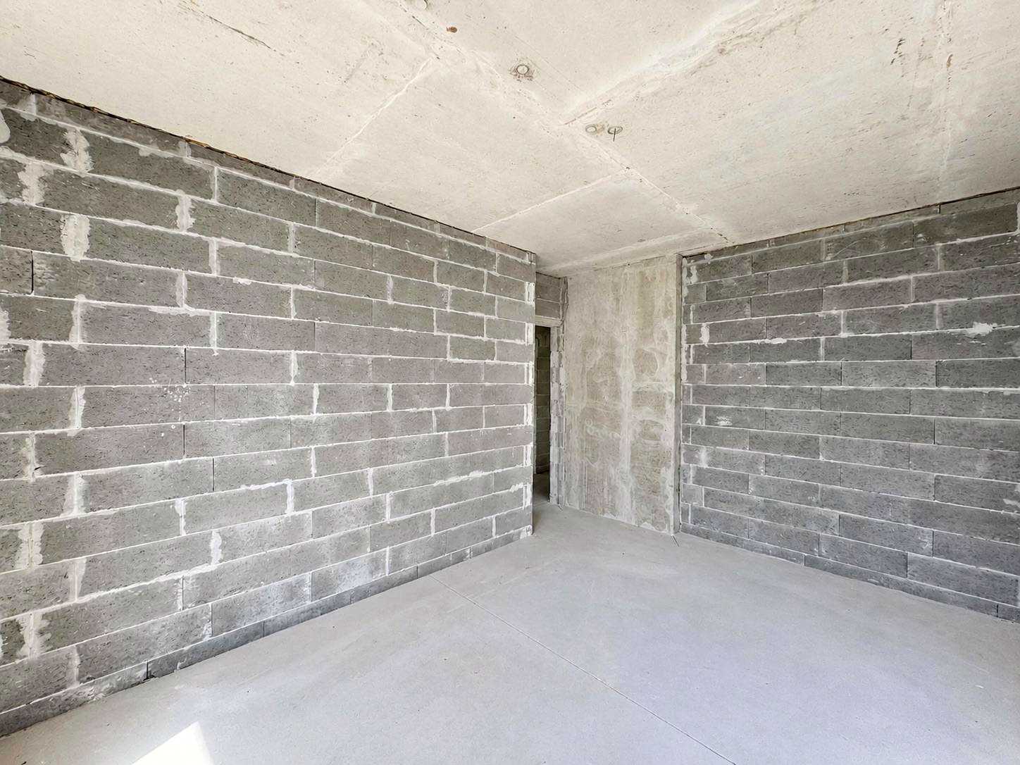 1874669807718431