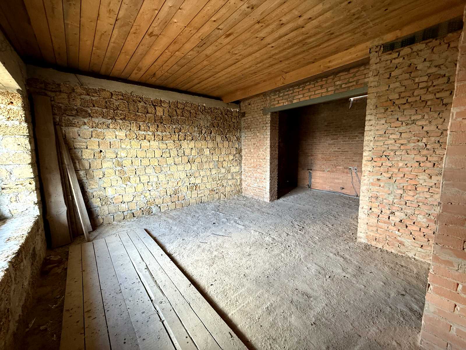 1874669875336793