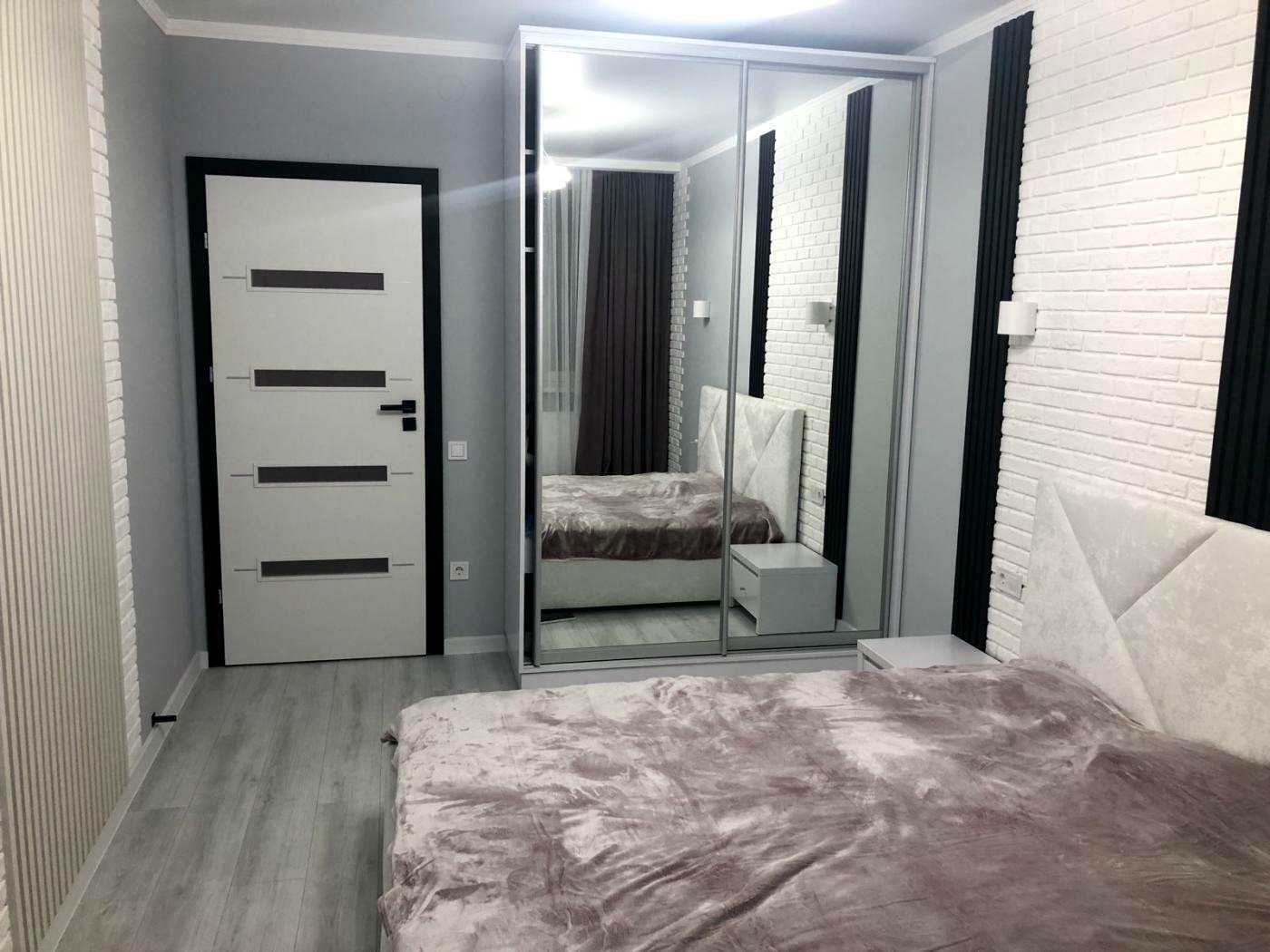 1874671045285488