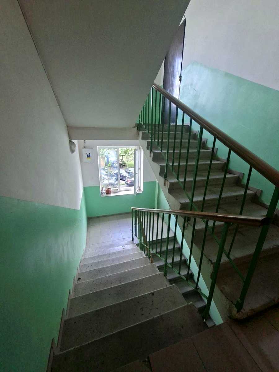 1874672178577125