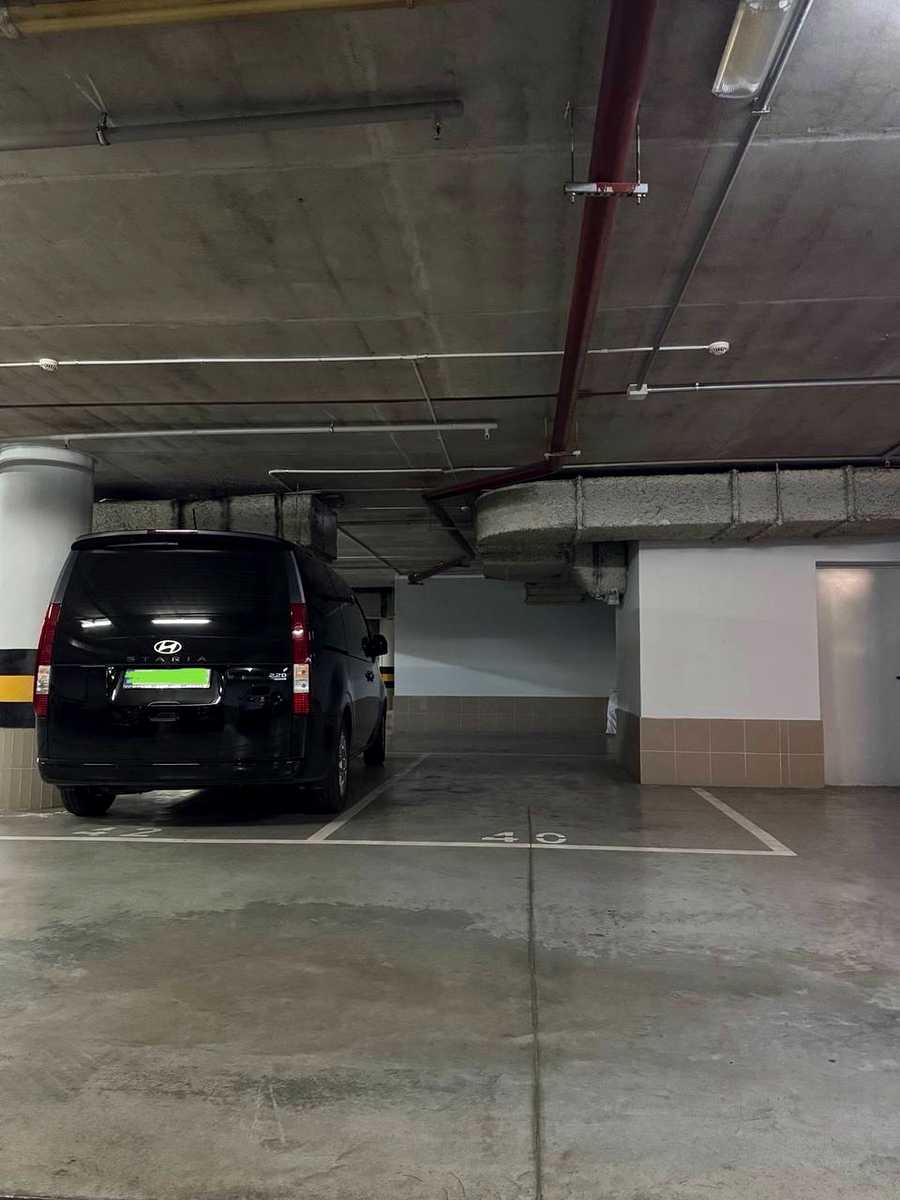 1874675256395551