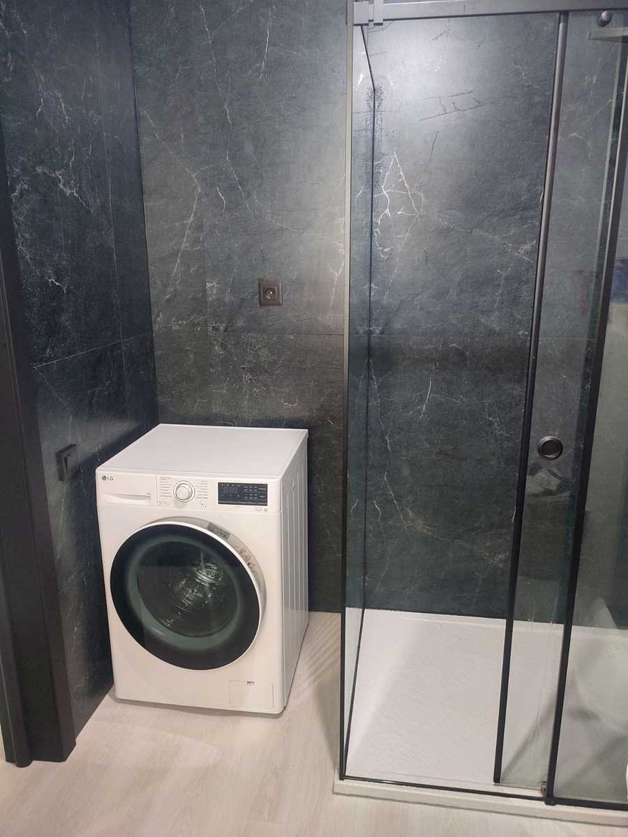 1874676506306276