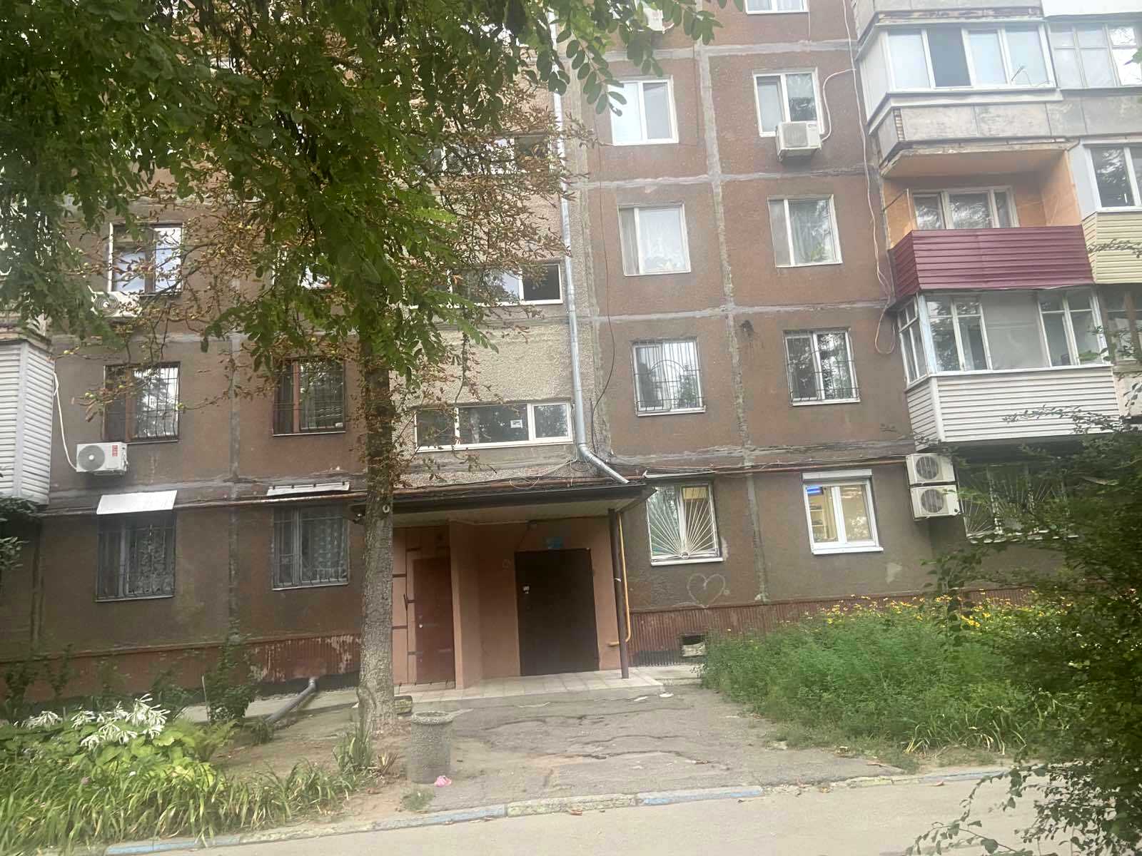 1874677066944377