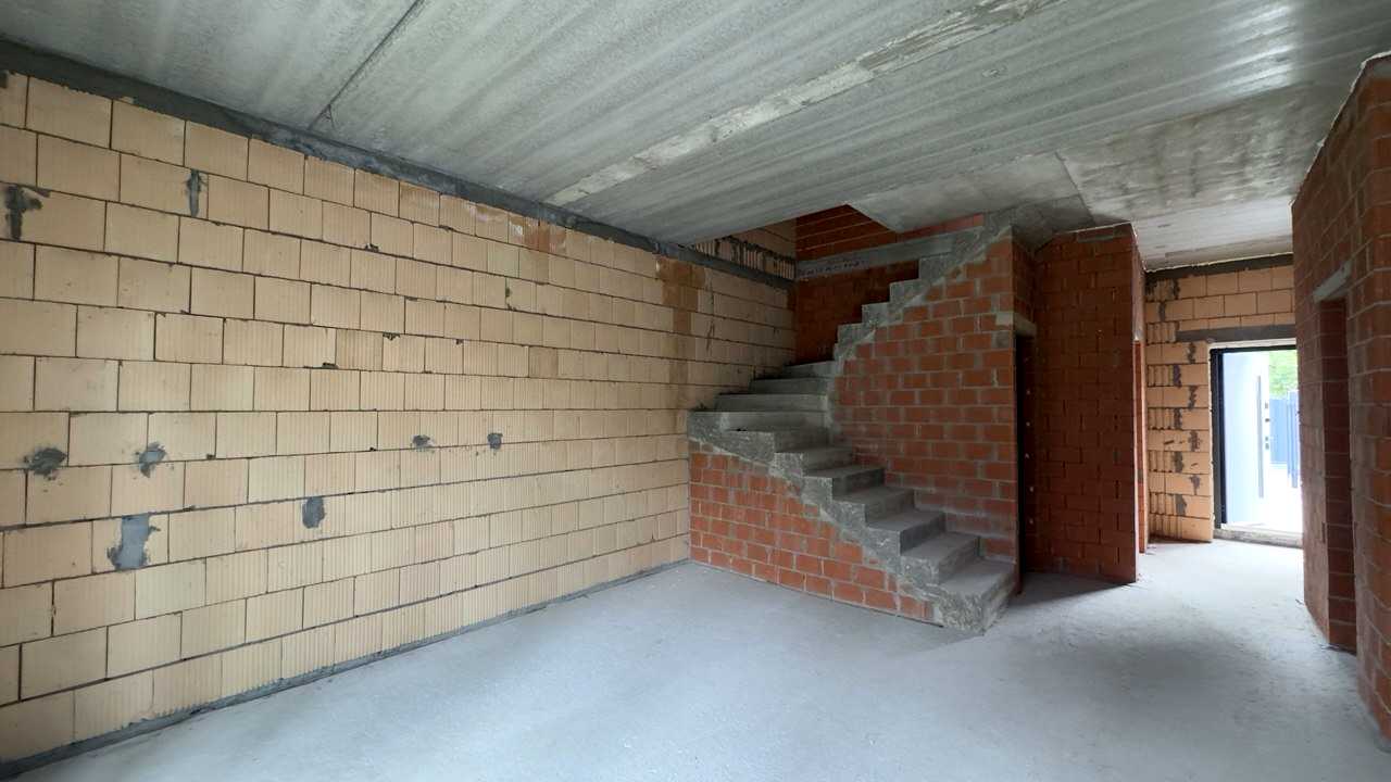 1874679310403261