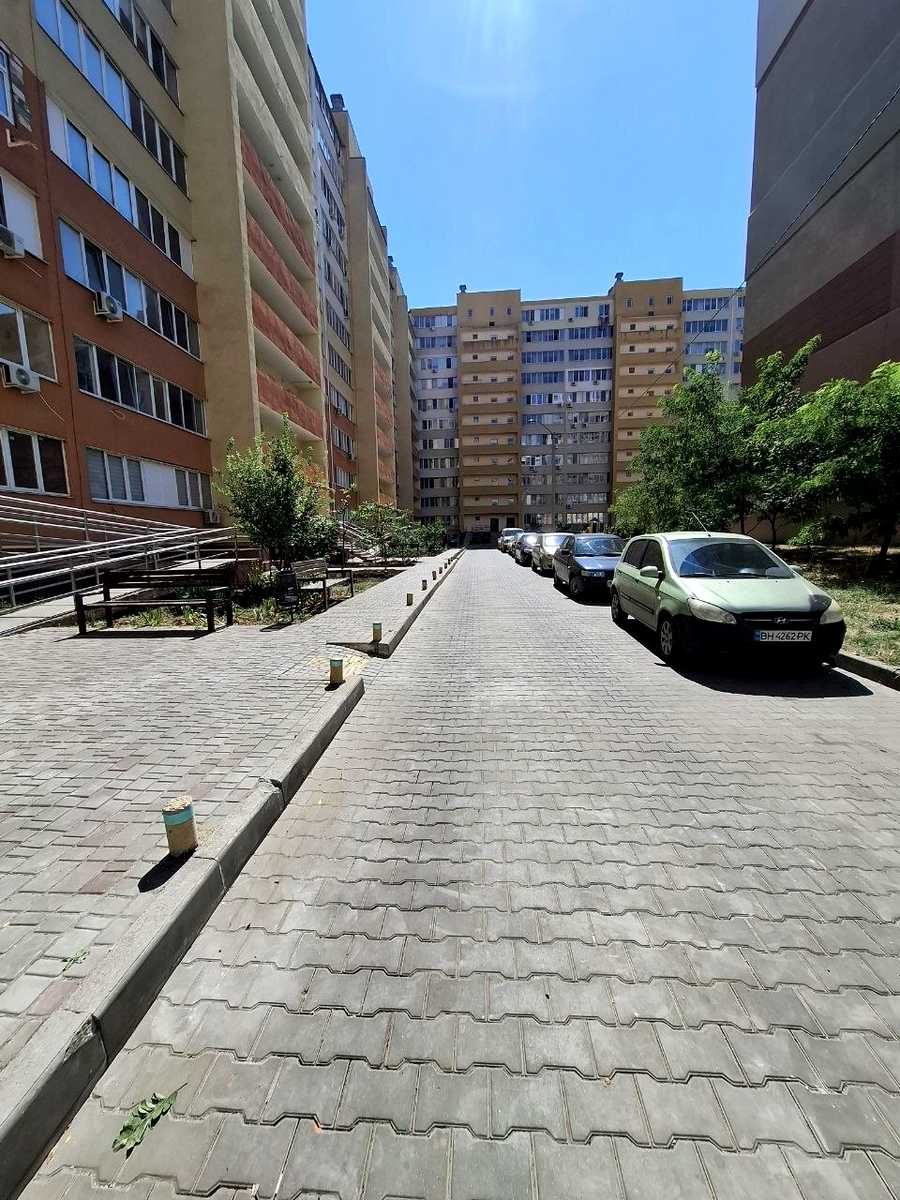 1874679594570960