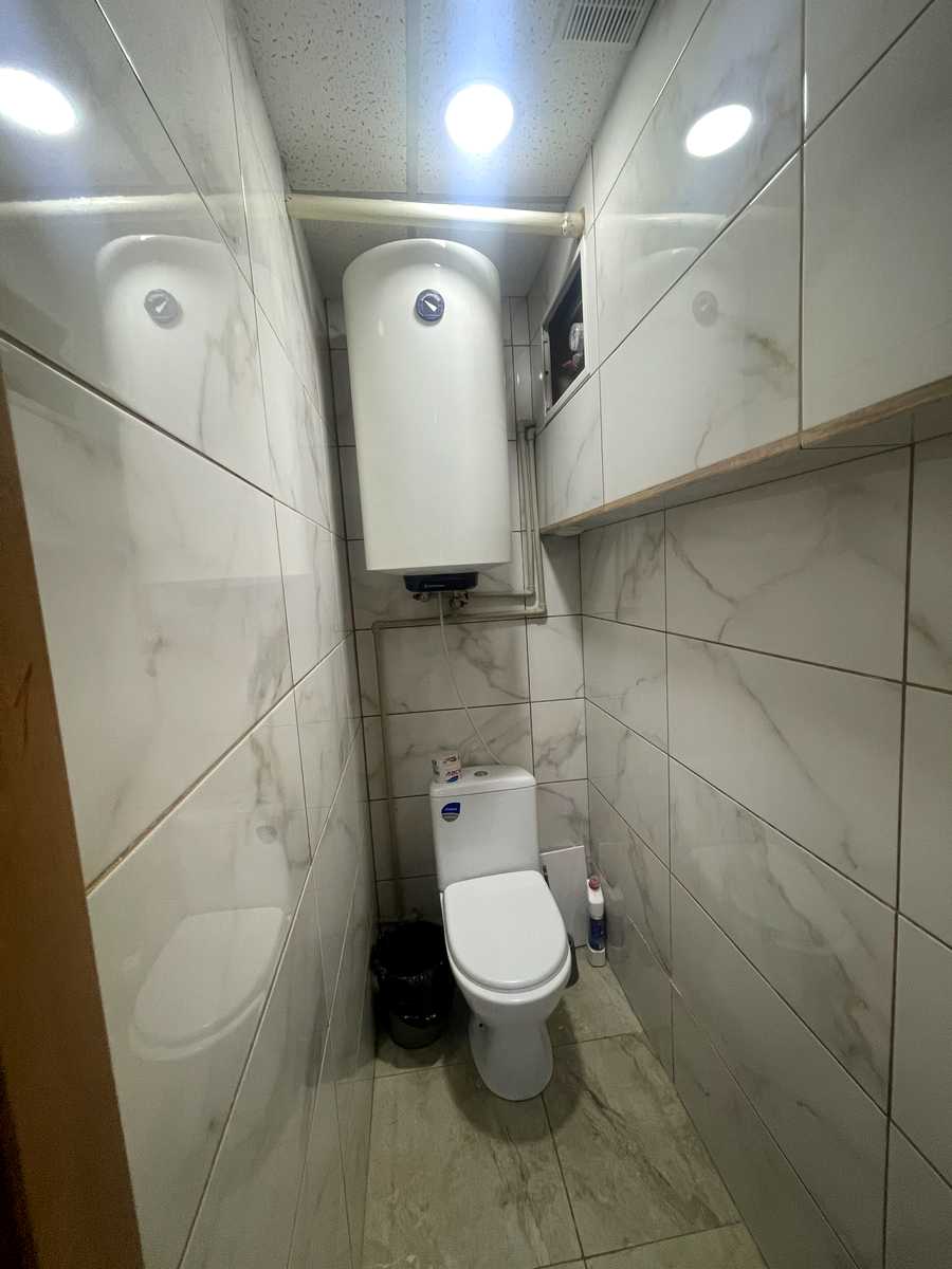 1874680229151869