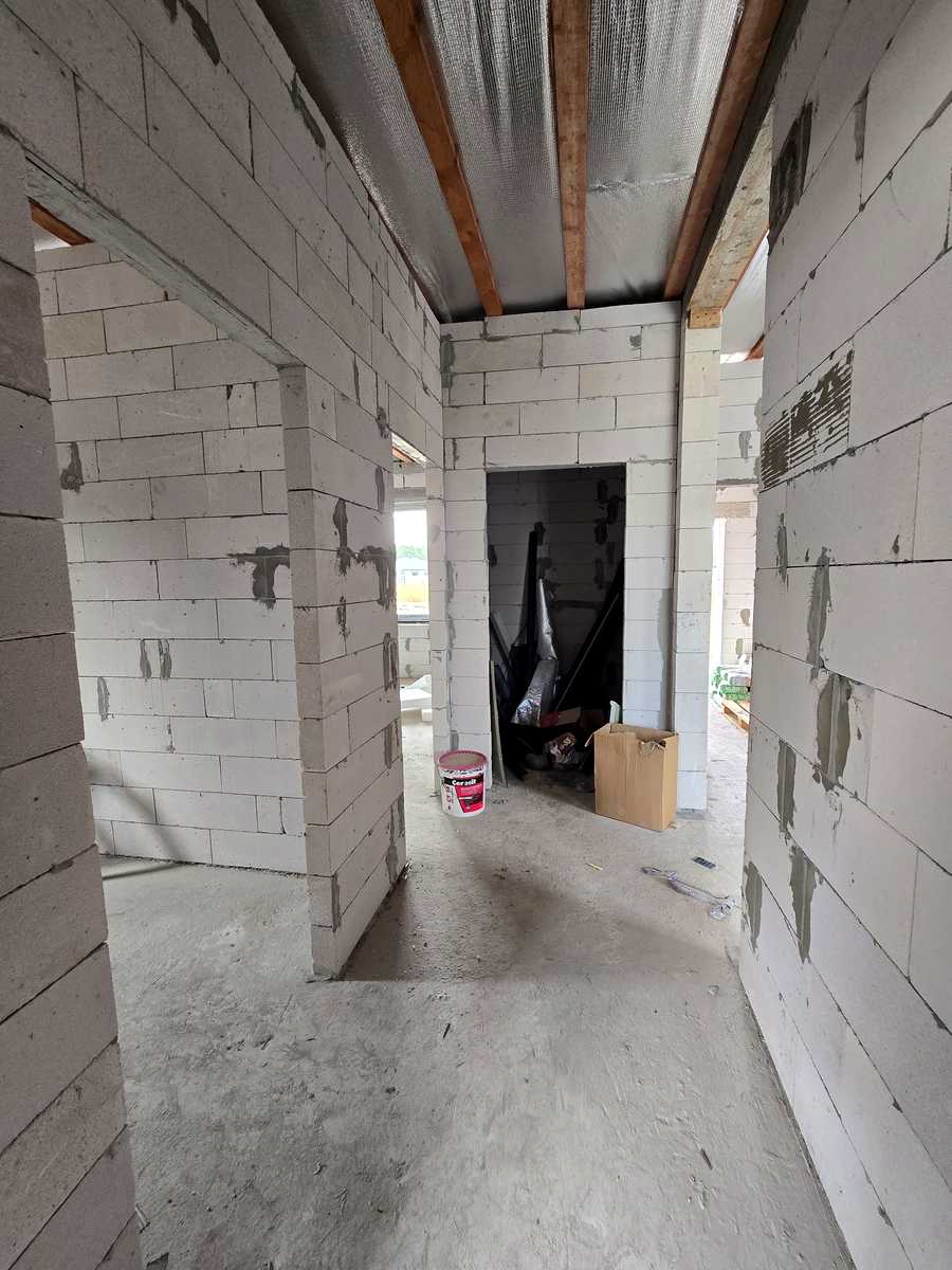 1874683379228801