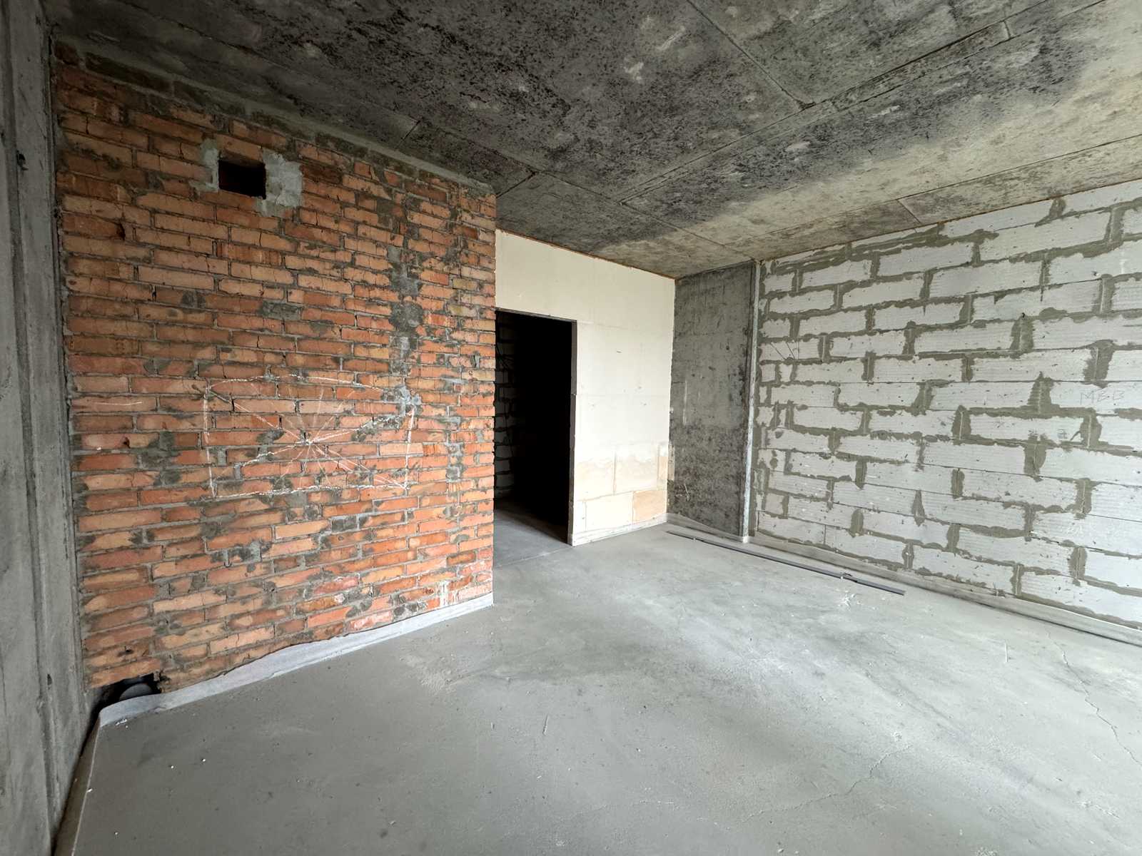 1874685015933135