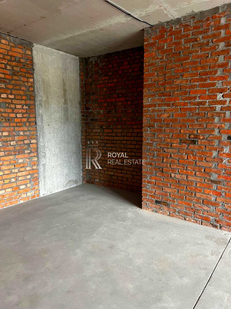 1874686338228233