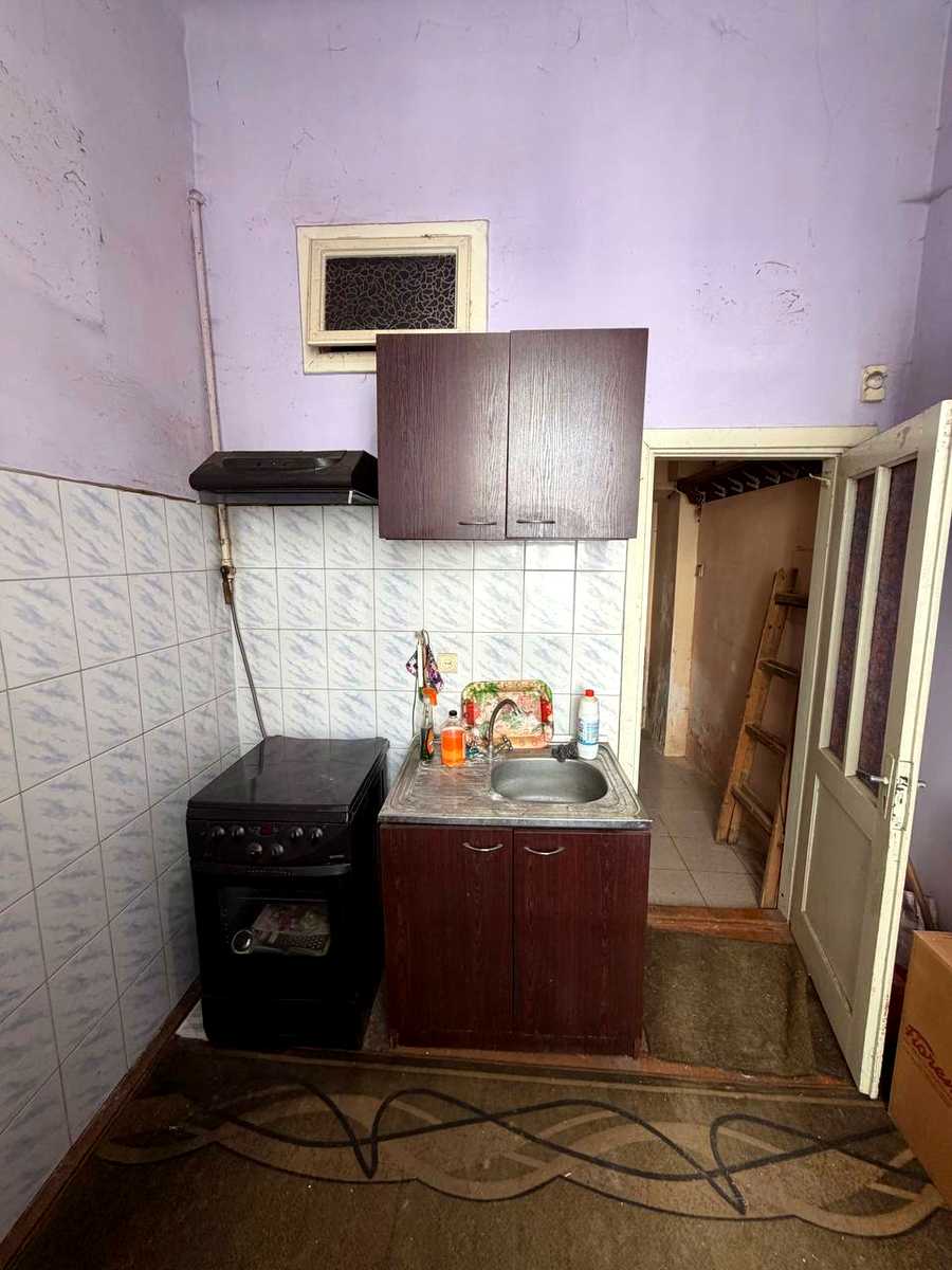 1874687725836559