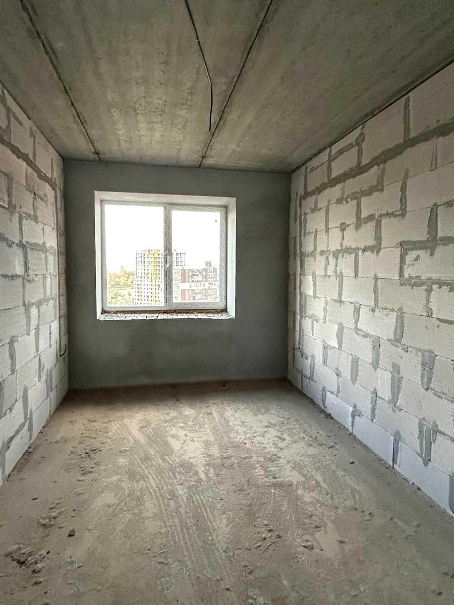 1874701181332945