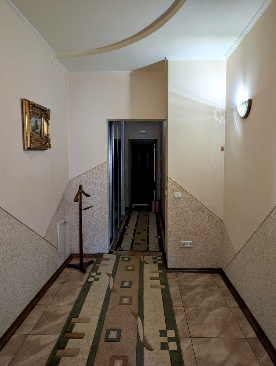 1874705073448307