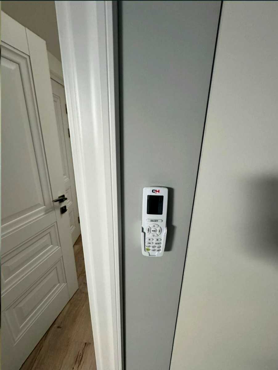 1874748034694369