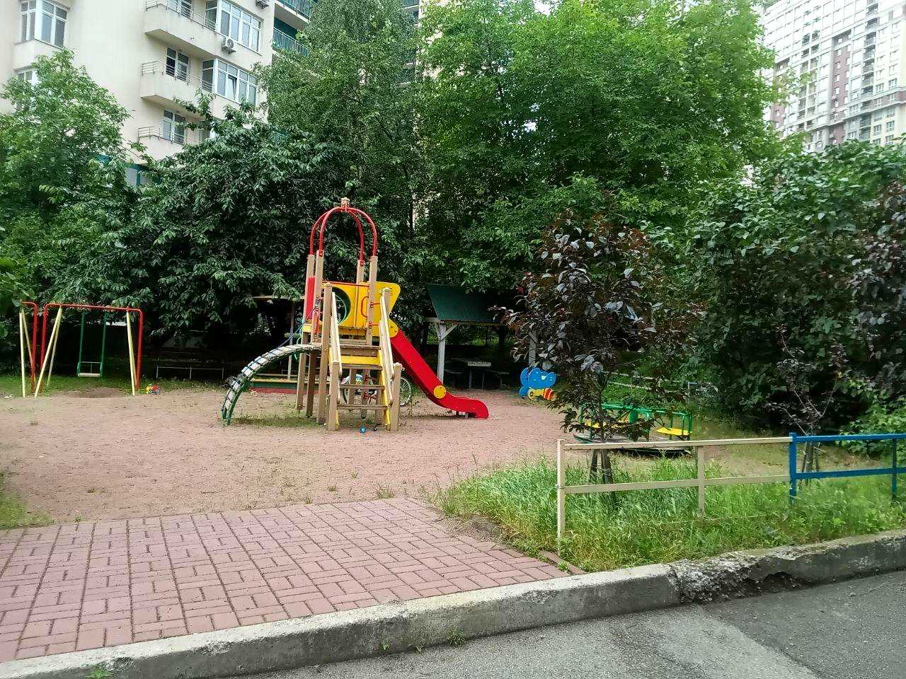 1874748075342679