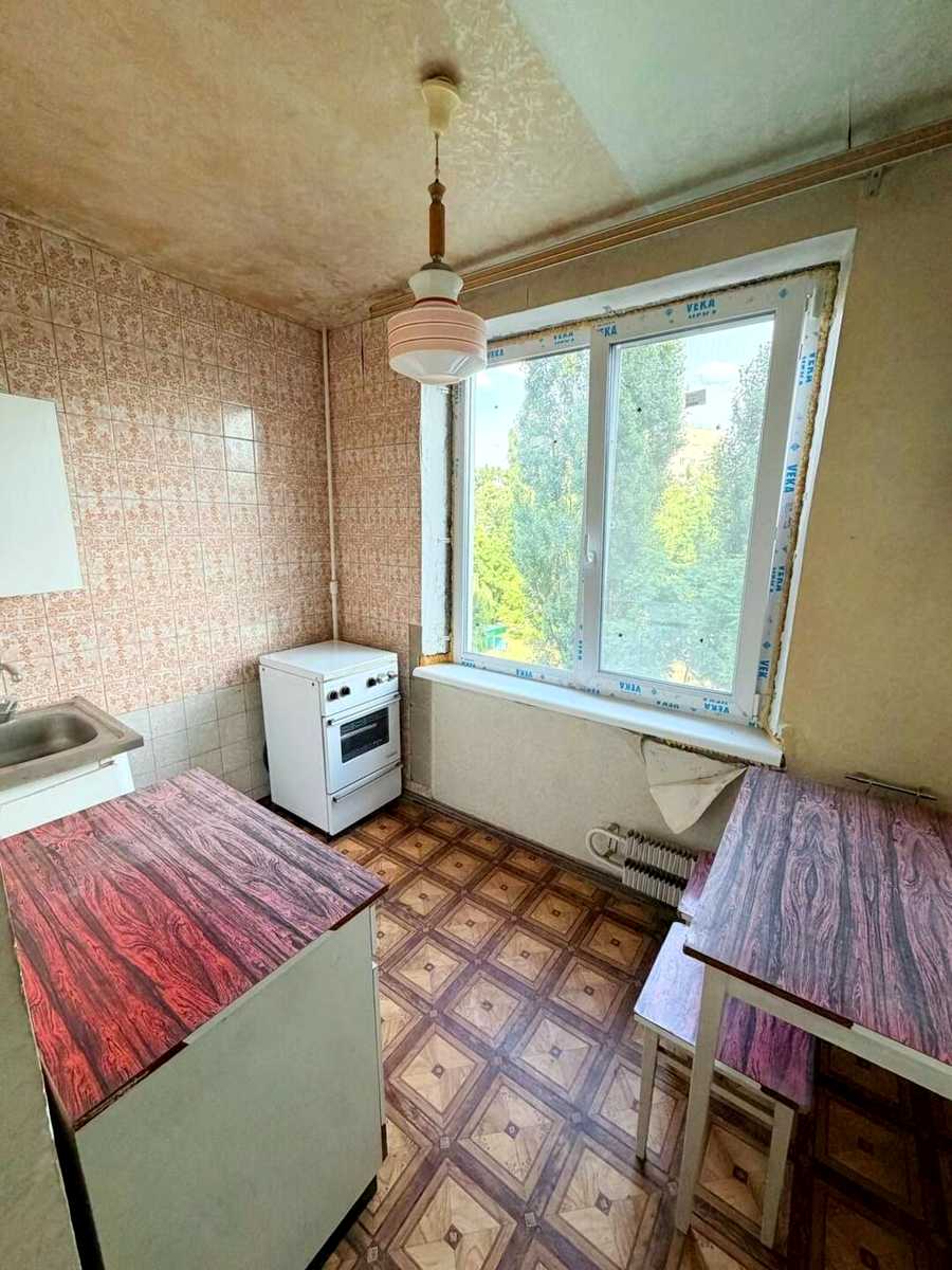 1874753949398350
