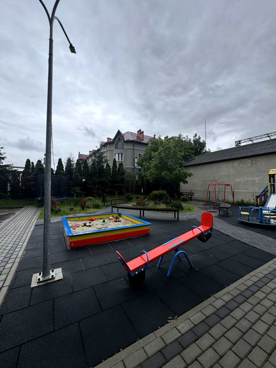 1874756001241110