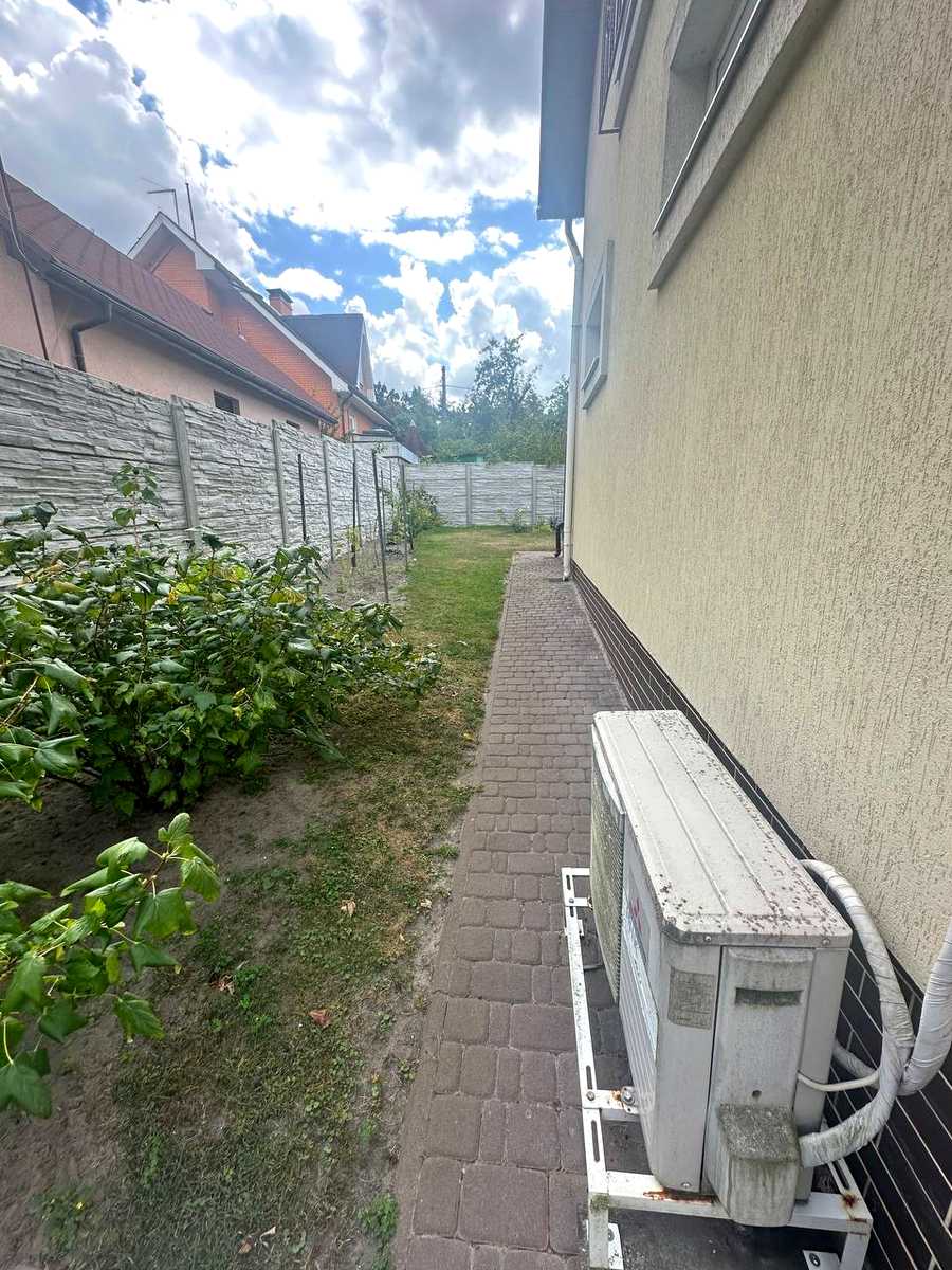 1874756593628092