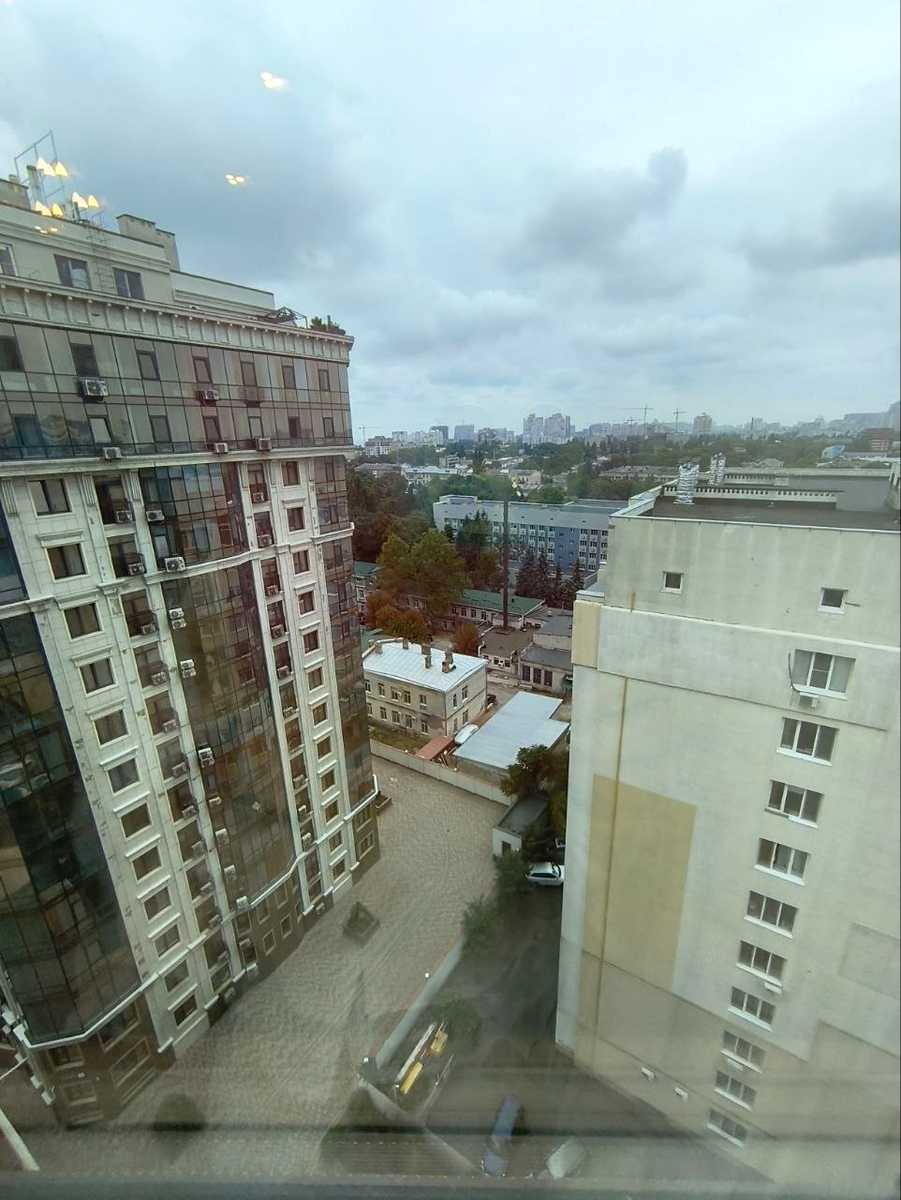 1874756609823902