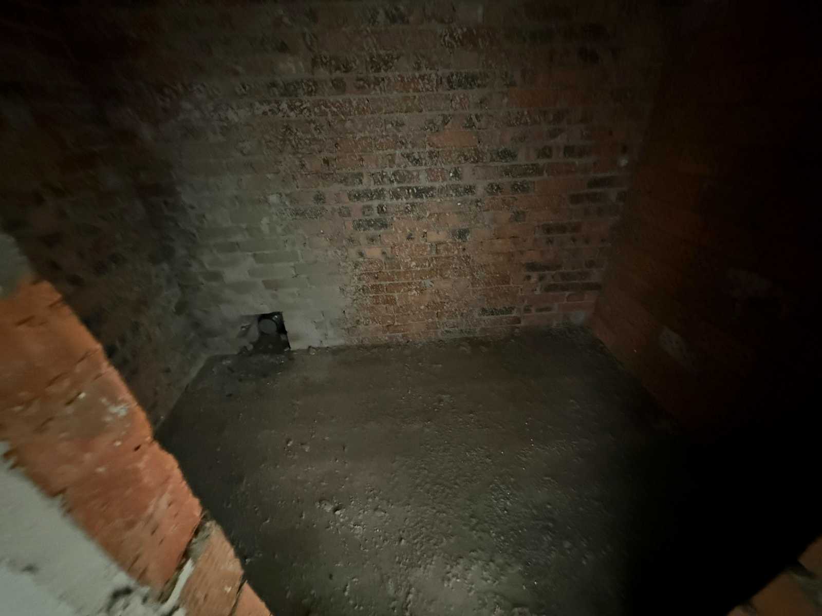 1874758522352456