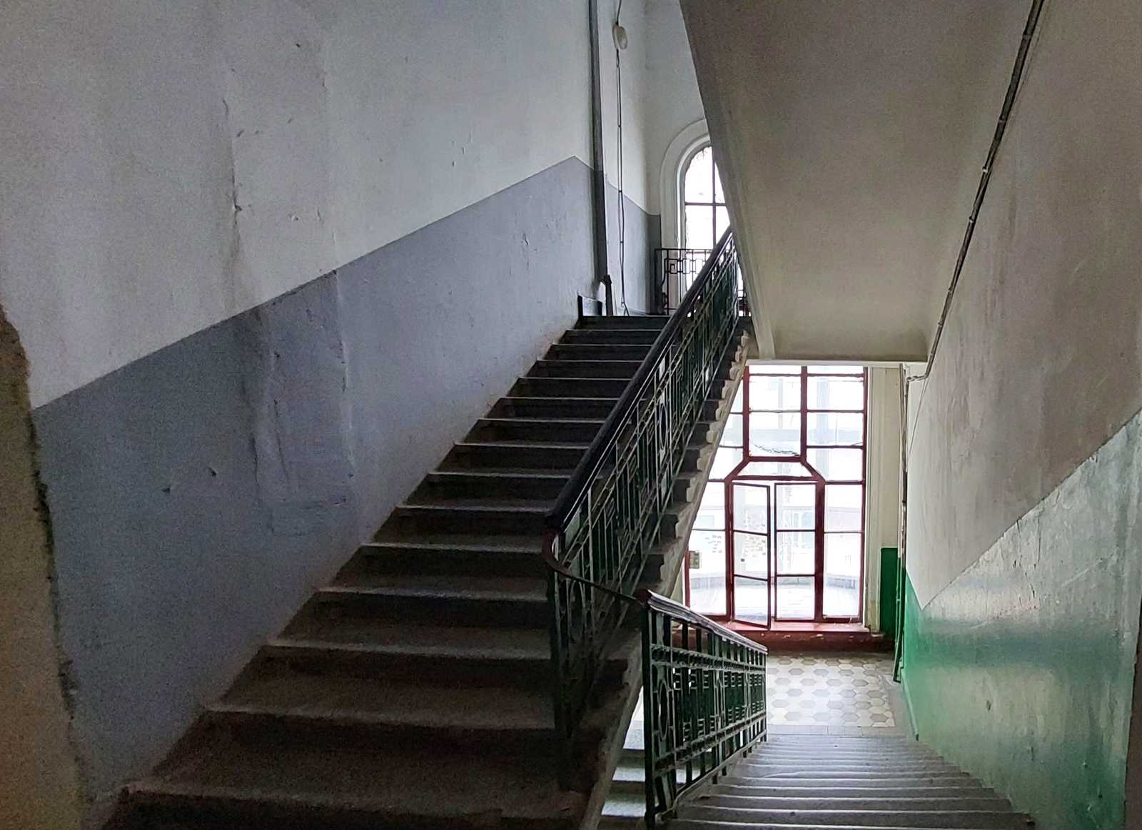 1874759772996829