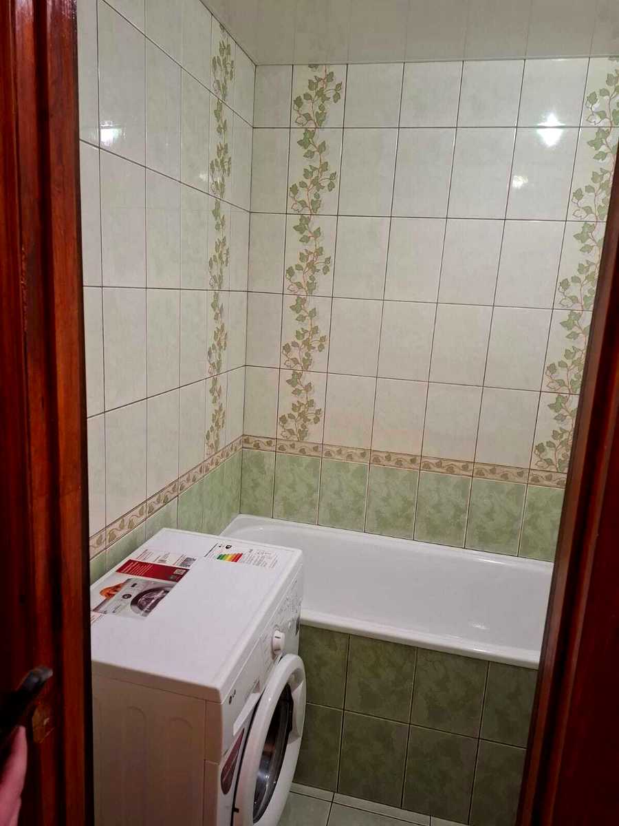1874760415074411