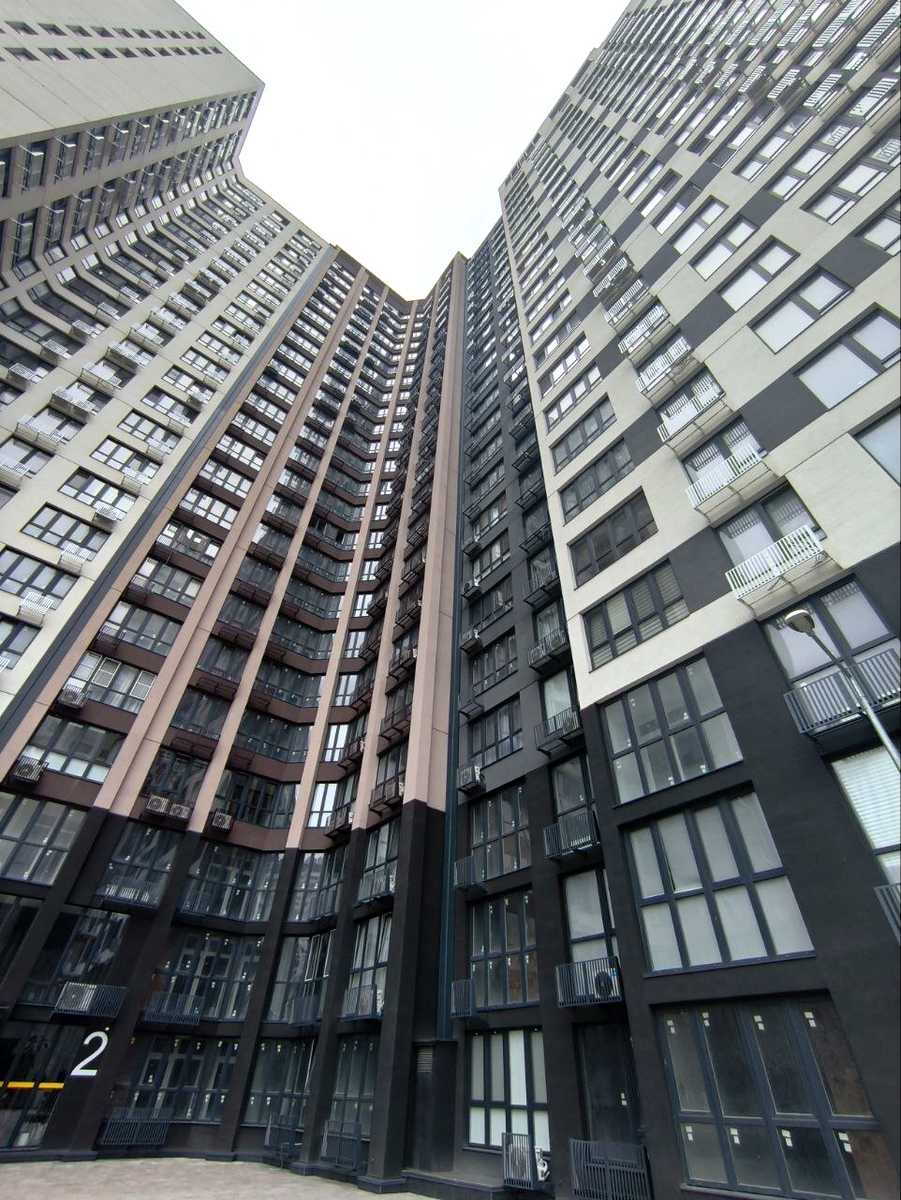 1874761352870448