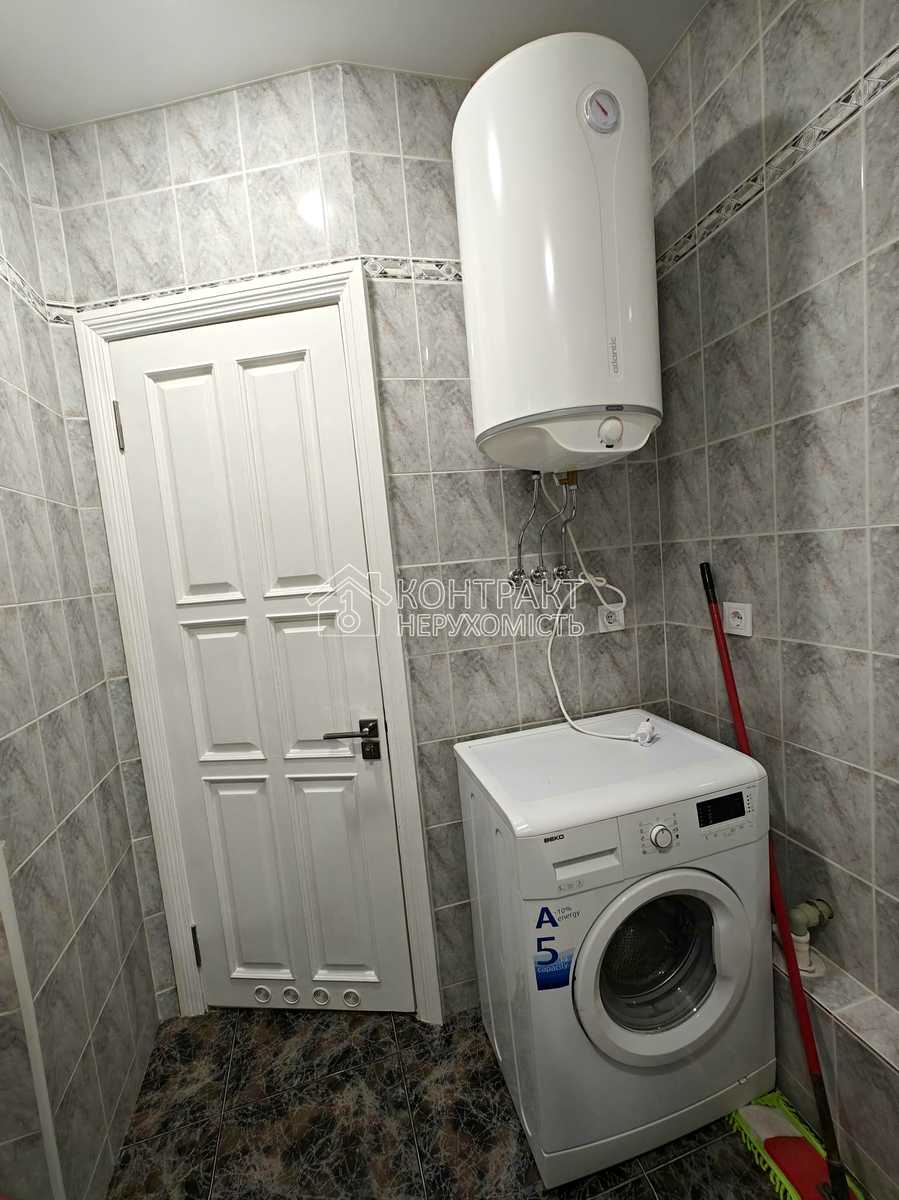 1874770398608517