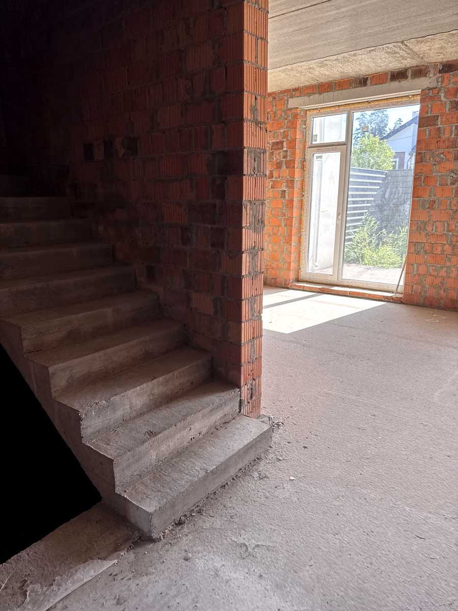 1874773748096976