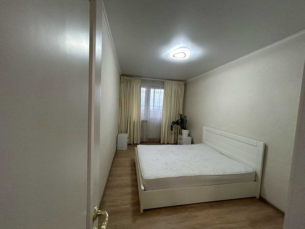 1874775074615551