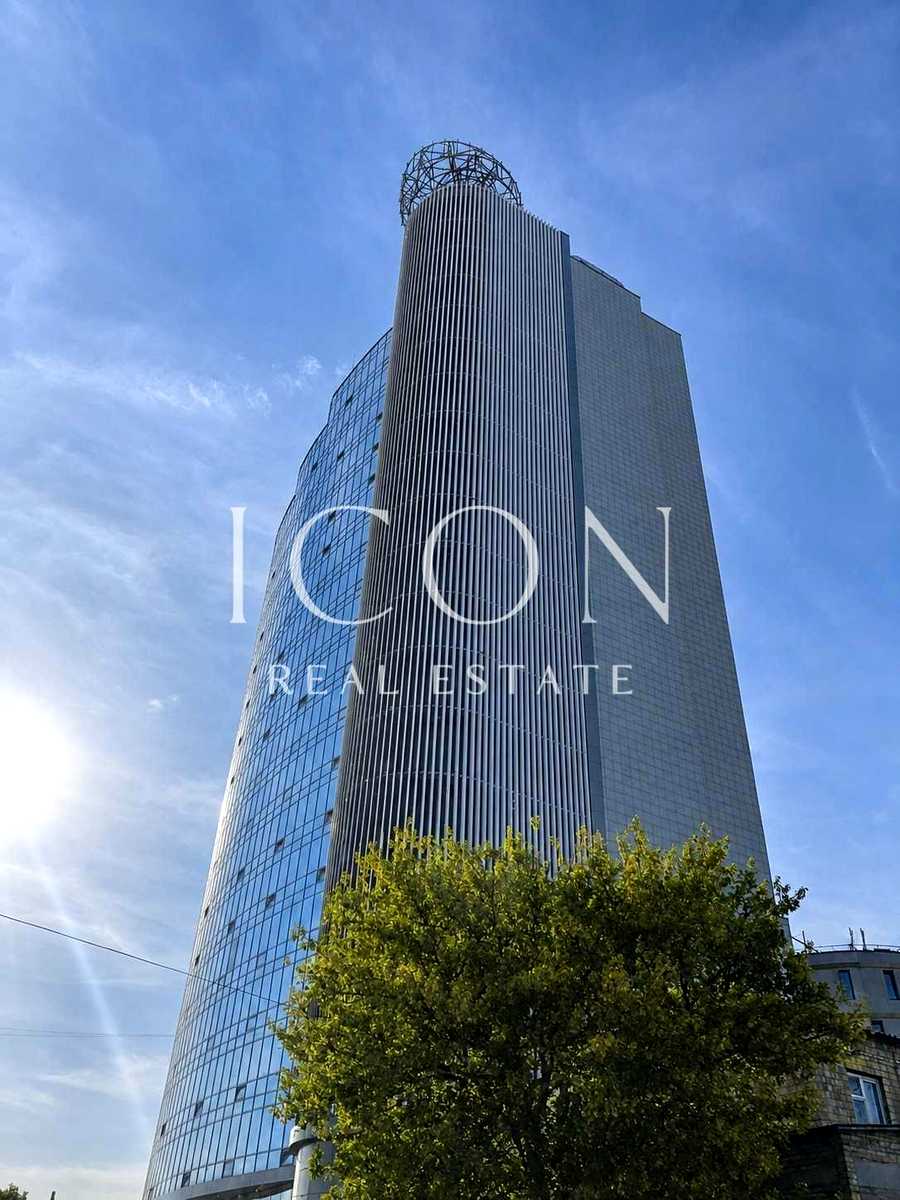 1874775839043841