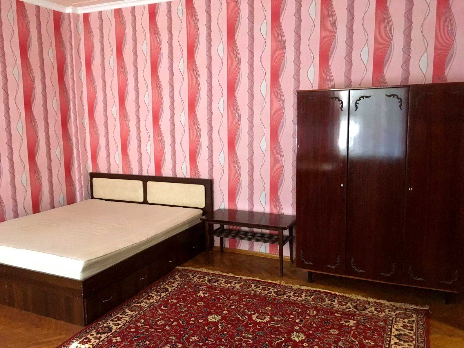 1874776468288331
