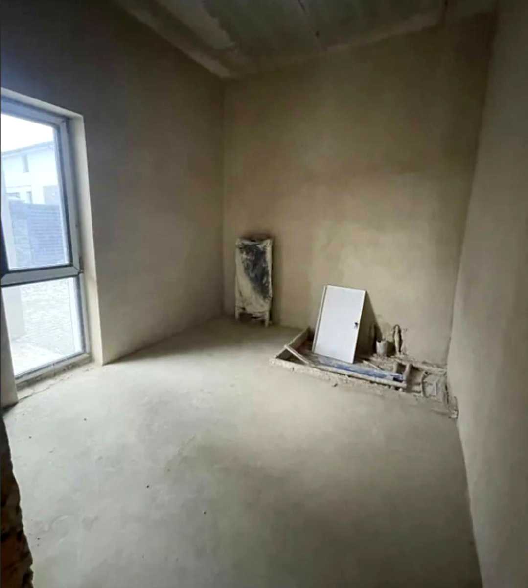 1874778049883232
