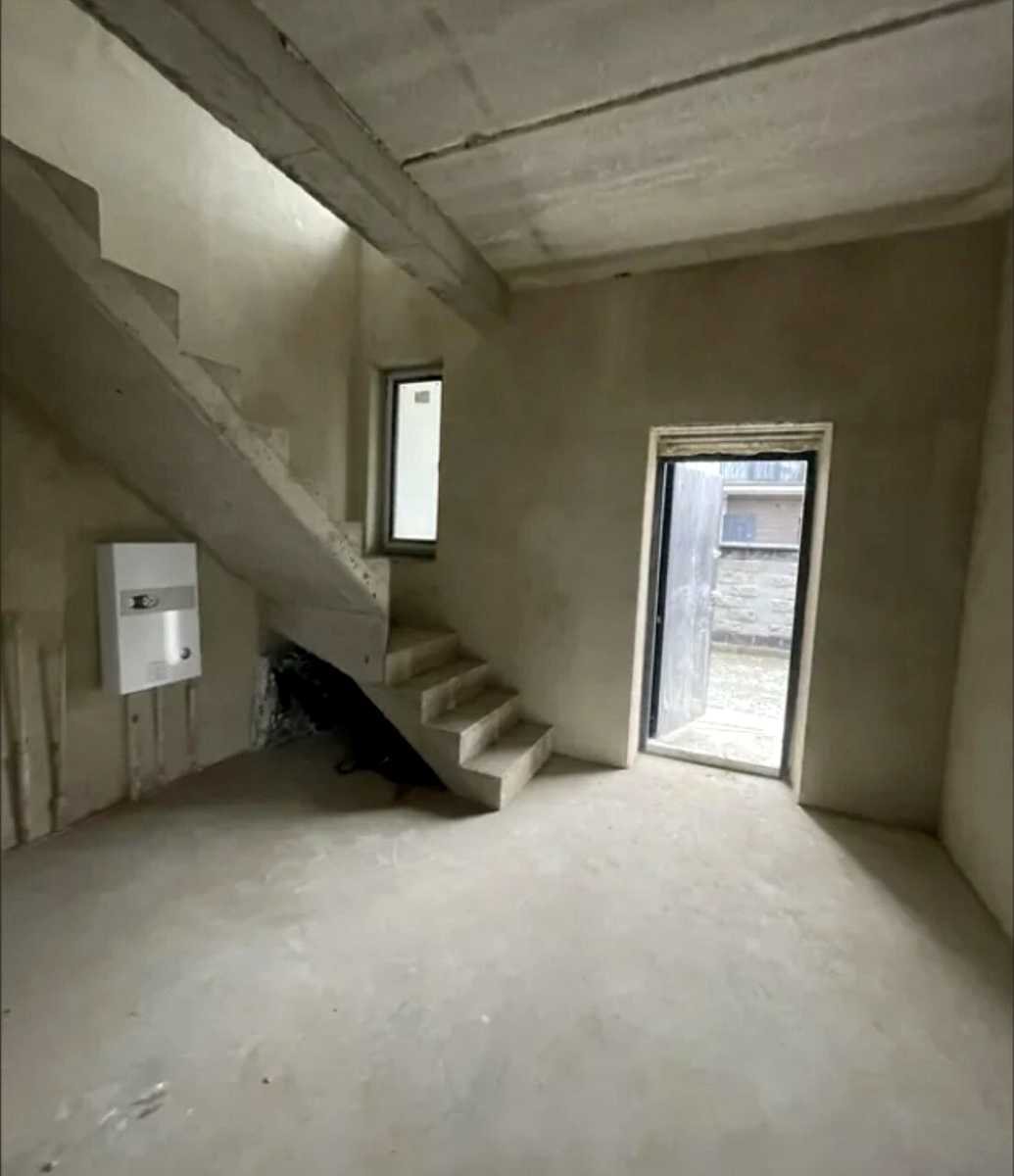 1874778050906077