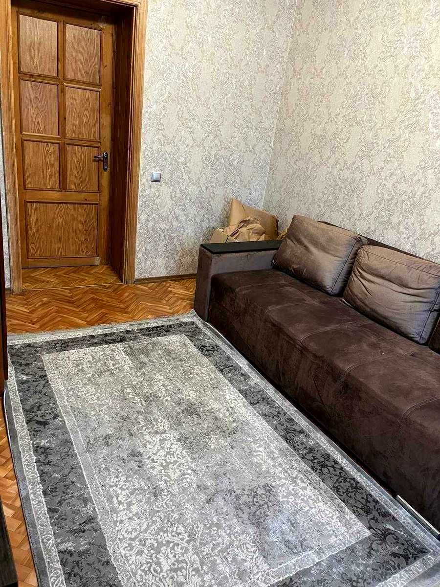 1874783128288405