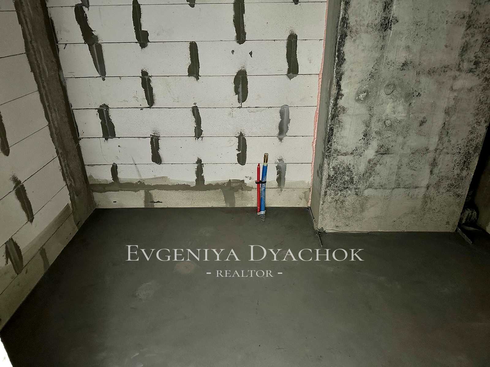 1874783483295351