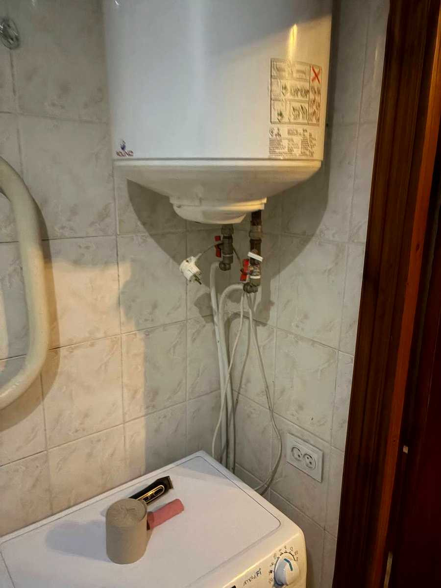 1874784454303311