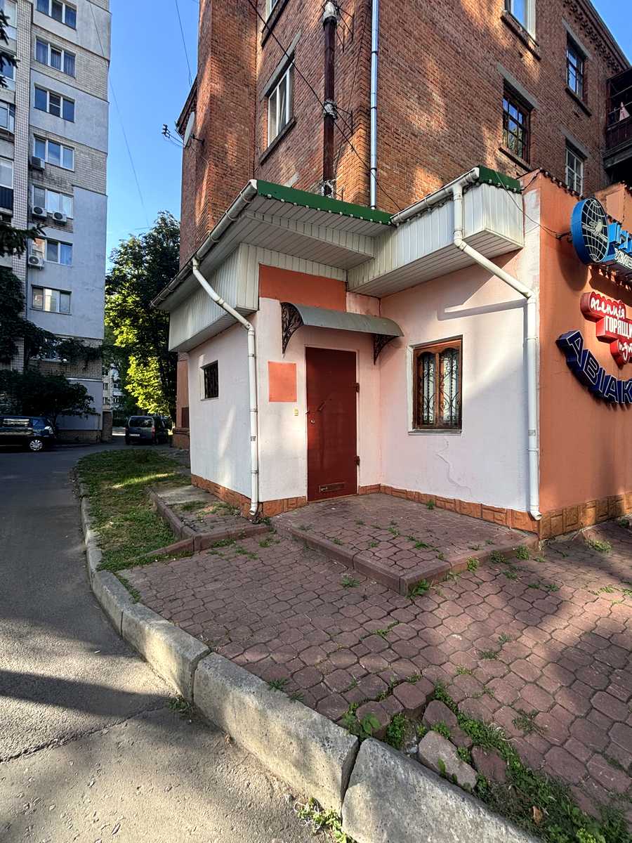 1874785560956187