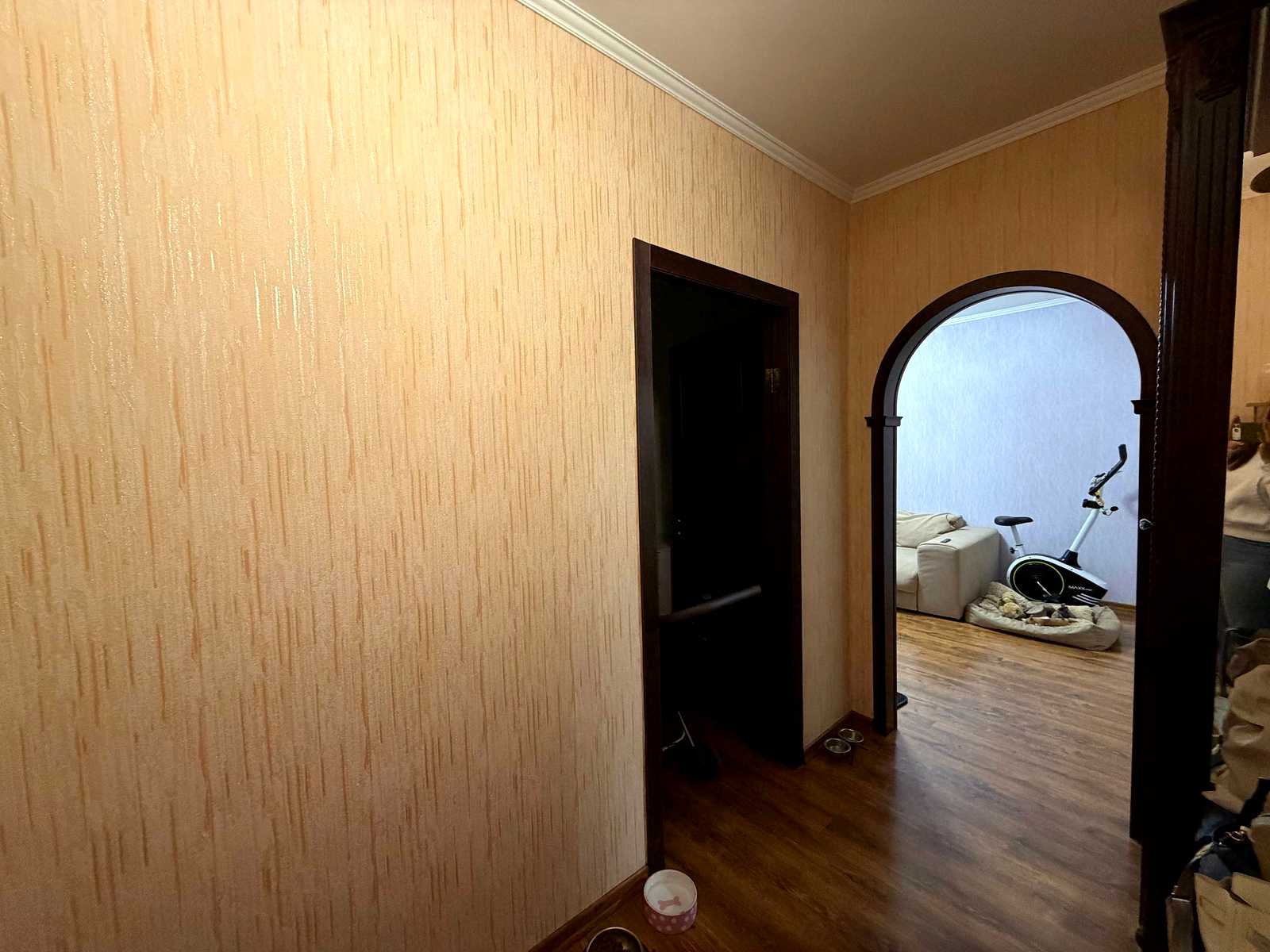 1874786395636186