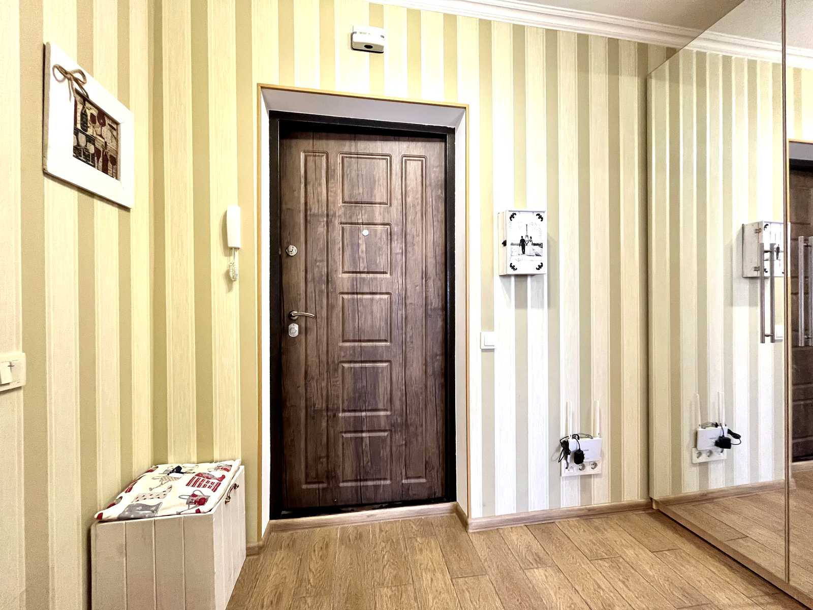 1874789657113597