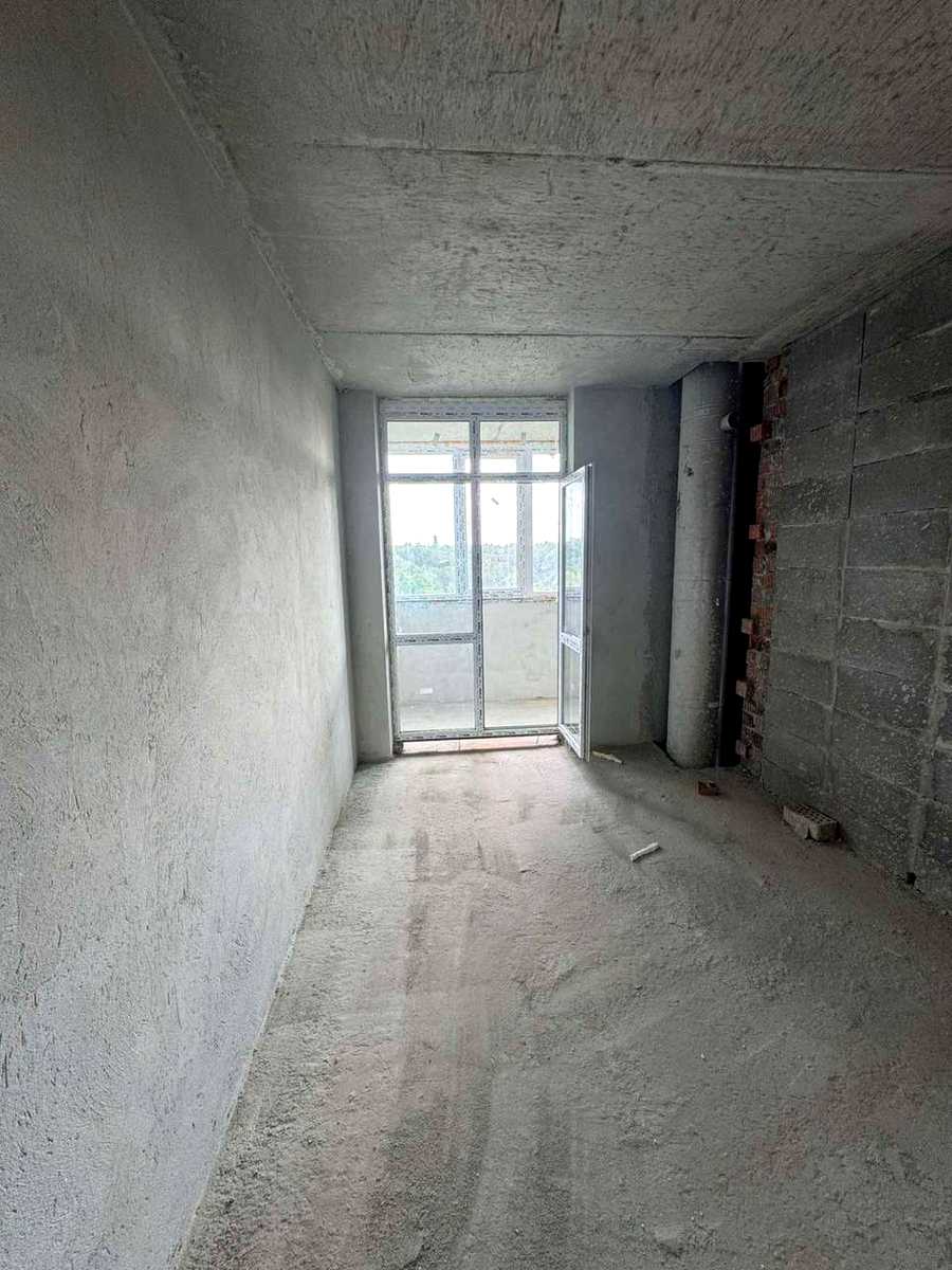 1874833818560371