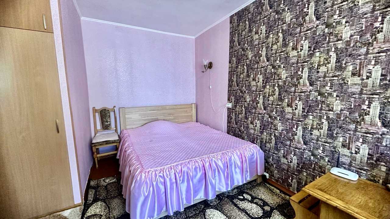 1874842633184463
