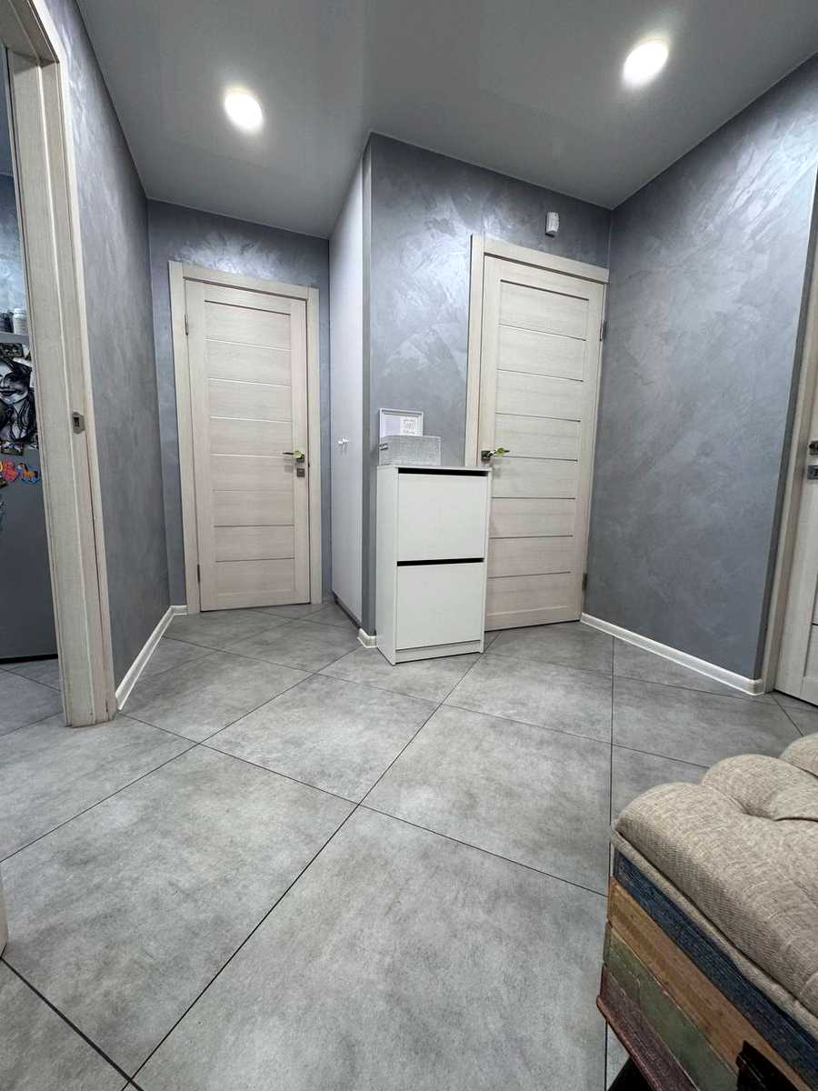 1874845116743319